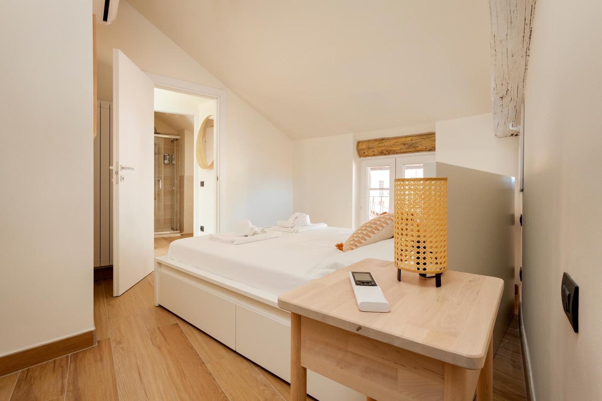 Apartment Mansarda Sul Di Como